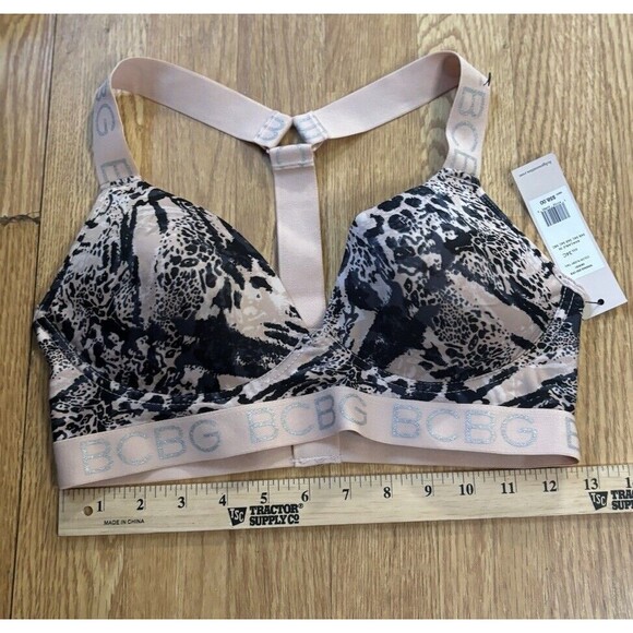 BCBGeneration Racer Back Sports Bra Color Rugby Tan 34C Polyester And Elastine - Picture 6 of 6